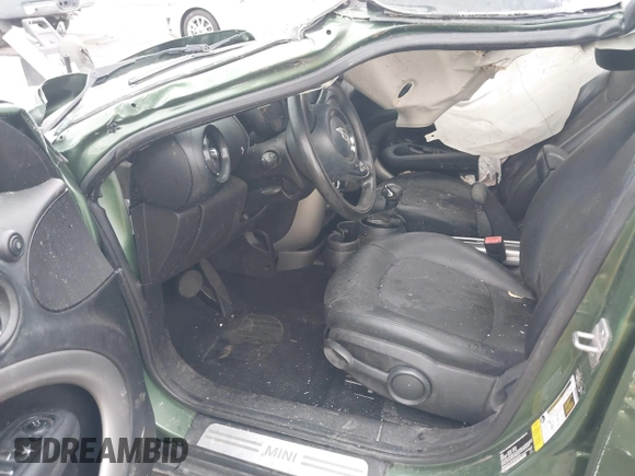 2015 MINI Countryman z VIN WMWZB3C59FWR43209, wystawiony jako IAAI lot #41761218 z przebiegiem Nie podano mil oraz . Historia ofert i sprzedaży dostępna na DreamBid. Obrazek 5.