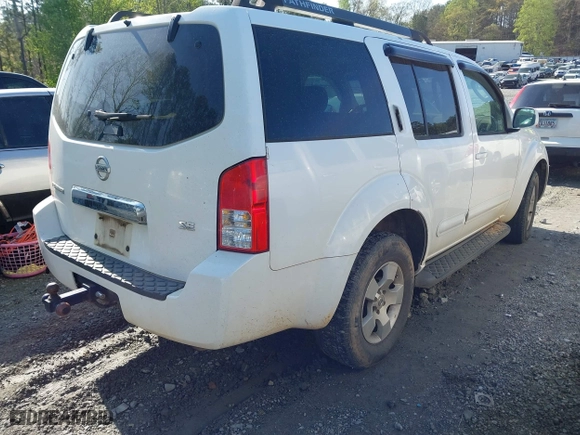 2006 Nissan Pathfinder SE with VIN 5N1AR18U86C626339, listed as a IAAI auction lot 41935935 with 356,508 mi miles. Bid and sale history available at carsss.com. Image 4.