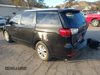 2016 Kia Sedona LX with VIN KNDMB5C11G6178083, listed as a IAAI auction lot 41405857 with 170,334 mi miles. Bid and sale history available at carsss.com. Image 3.