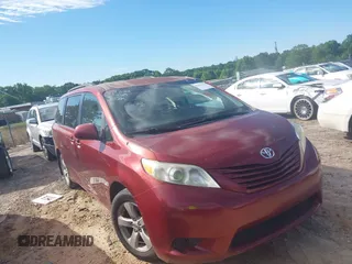 2012 Toyota Sienna LE AAS с VIN 5TDKK3DC7CS209567, выставлен на аукционе IAAI как лот 42323115 с пробегом 293 604 миль миль и . История ставок и продаж доступна на DreamBid. Изображение 1.