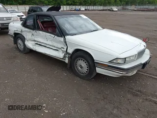 1993 Buick Regal с VIN 2G4WD14L8P1418759, выставлен на аукционе IAAI как лот 42232352 с пробегом 50 564 миль миль и . История ставок и продаж доступна на DreamBid. Изображение 1.