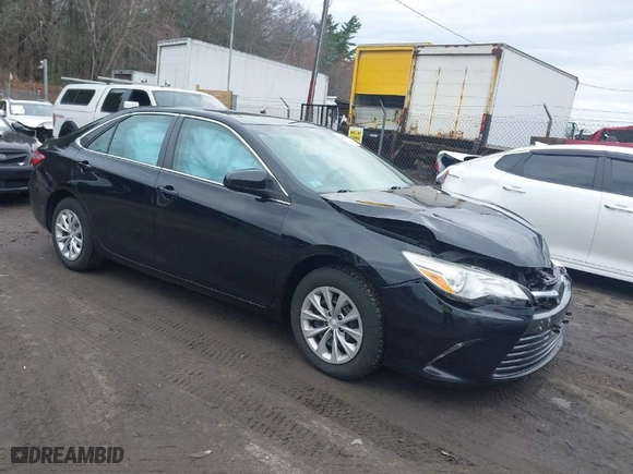 2015 Toyota Camry XLE with VIN 4T4BF1FK1FR515288, listed as a IAAI auction lot 41951737 with 74,471 mi miles. Bid and sale history available at carsss.com. Image 1.