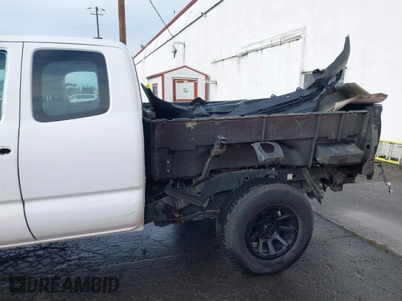 2016 Toyota Tacoma SR with VIN 5TFRX5GN0GX071038, listed as a IAAI auction lot 41176395 with 160,803 mi miles and . Bid and sale history available at DreamBid. Image 19.
