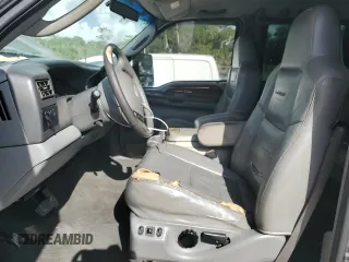 2004 Ford F-250 XL z VIN 1FTNW21P34EB19195, wystawiony jako Copart lot #60455925 z przebiegiem 317 608 mil mil oraz Szkoda całkowita • Salvage title. Historia ofert i sprzedaży dostępna na DreamBid. Obrazek 7.