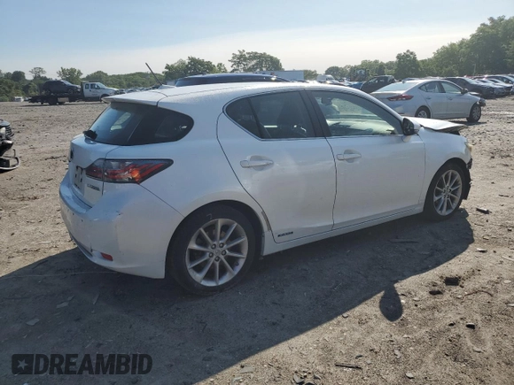 2011 Lexus CT 200h с VIN JTHKD5BH4B2005530, выставлен на аукционе Copart как лот 59148445 с пробегом 184 044 миль миль и Списание • Salvage title. История ставок и продаж доступна на DreamBid. Изображение 3.