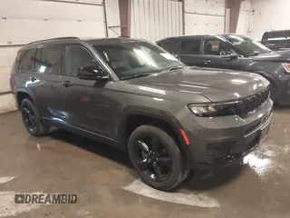 2024 Jeep Grand Cherokee Altitude z VIN 1C4RJKAG6R8533805, wystawiony jako IAAI lot #40019959 z przebiegiem 6 647 mil mil oraz . Historia ofert i sprzedaży dostępna na DreamBid. Obrazek 1.