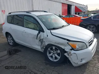 2007 Toyota RAV4 Limited with VIN JTMBD31VX75102959, listed as a IAAI auction lot 42010934 with 208,403 mi miles. Bid and sale history available at carsss.com. Image 6.