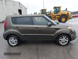 2012 Kia Soul + with VIN KNDJT2A67C7426869, listed as a IAAI auction lot 41941698 with 117,815 mi miles. Bid and sale history available at carsss.com. Image 14.