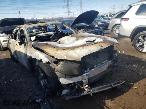 2017 Mercedes-Benz E 300 Luxury with VIN WDDZF4KB5HA171575, listed as a Copart auction lot 47442195 with Not provided miles and Salvage title. Bid and sale history available at DreamBid. Image 4.