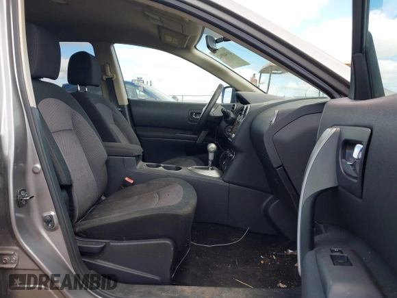 2011 Nissan Rogue SV with VIN JN8AS5MT1BW565474, listed as a IAAI auction lot 41948942 with 145,089 mi miles. Bid and sale history available at carsss.com. Image 5.
