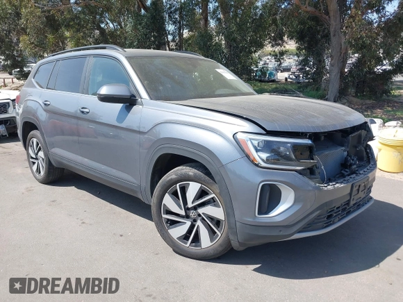 2024 Volkswagen Atlas SE с VIN 1V2KR2CAXRC502457, выставлен на аукционе IAAI как лот 42003296 с пробегом 19 138 миль миль и . История ставок и продаж доступна на DreamBid. Изображение 1.