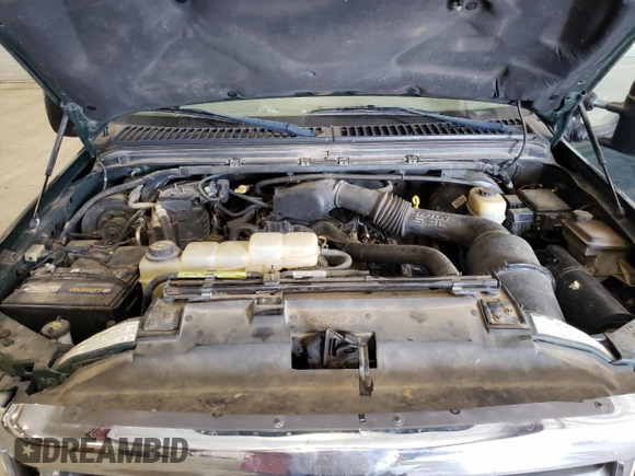 2001 Ford Super Duty F-250 XL with VIN 1FTNX21L91EC26077, listed as a Copart auction lot 71952324 with 221,340 mi miles and Salvage Title. Bid and sale history available at carsss.com. Image 11.