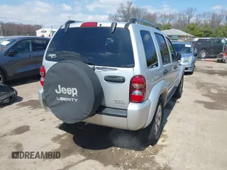 2006 Jeep Liberty Limited with VIN 1J8GL58K46W229191, listed as a IAAI auction lot 42010723 with 109,178 mi miles. Bid and sale history available at carsss.com. Image 4.