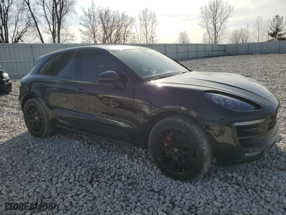 2017 Porsche Macan GTS with VIN WP1AG2A58HLB52820, listed as a Copart auction lot 47986405 with 0 mi miles and Clean Title. Bid and sale history available at carsss.com. Image 4.