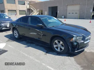 2011 Dodge Charger SE z VIN 2B3CL3CG8BH505475, wystawiony jako IAAI lot #42420156 z przebiegiem 111 791 mil mil oraz . Historia ofert i sprzedaży dostępna na DreamBid. Obrazek 1.