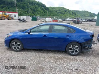 2021 Kia Forte LXS с VIN 3KPF24AD3ME399996, выставлен на аукционе IAAI как лот 42561691 с пробегом 39 117 миль миль и . История ставок и продаж доступна на DreamBid. Изображение 15.