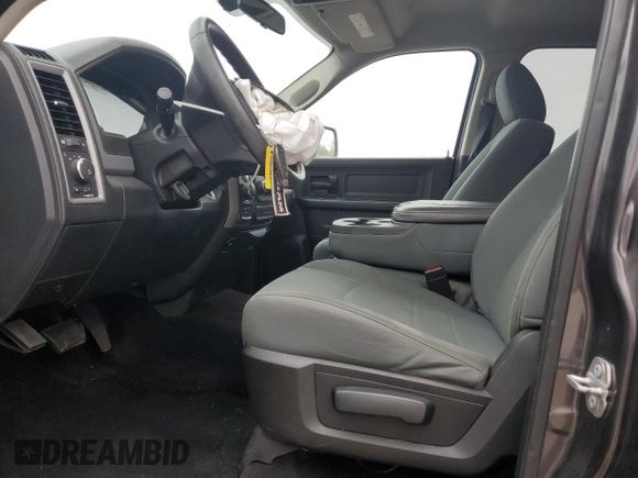 2017 Ram 1500 Express z VIN 1C6RR7KG5HS674555, wystawiony jako Copart lot #52196805 z przebiegiem 130 100 mil mil oraz Szkoda całkowita • Salvage title. Historia ofert i sprzedaży dostępna na DreamBid. Obrazek 7.