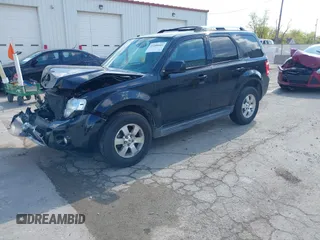 2010 Ford Escape Limited z VIN 1FMCU0EG6AKC04990, wystawiony jako IAAI lot #42206601 z przebiegiem 139 400 mil mil oraz . Historia ofert i sprzedaży dostępna na DreamBid. Obrazek 18.