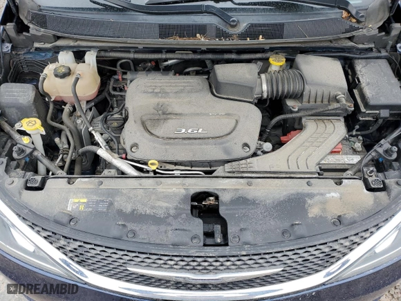 2017 Chrysler Pacifica Touring-L with VIN 2C4RC1BG3HR788191, listed as a Copart auction lot 48033905 with 96,084 mi miles and Salvage Title. Bid and sale history available at carsss.com. Image 12.