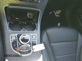 2019 Mercedes-Benz GLC 300 с VIN WDC0G4JB9KV135836, выставлен на аукционе IAAI как лот 41939034 с пробегом 73 058 миль миль и . История ставок и продаж доступна на DreamBid. Изображение 11.