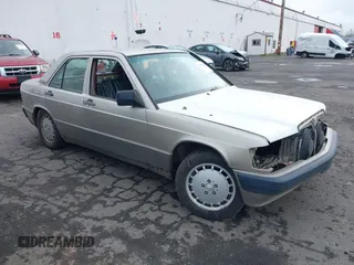 1989 Mercedes-Benz 190 z VIN WDBDA29D2KF602722, wystawiony jako IAAI lot #41940450 z przebiegiem 187 118 mil mil oraz . Historia ofert i sprzedaży dostępna na DreamBid. Obrazek 1.