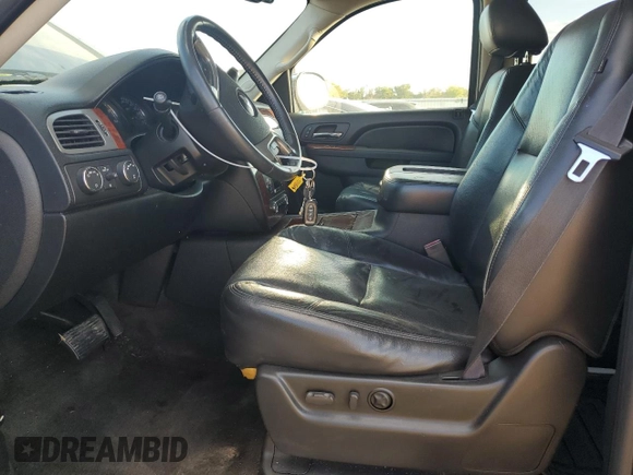 2010 Chevrolet Tahoe LTZ with VIN 1GNUKCE00AR105129, listed as a Copart auction lot 72955014 with 197,431 mi miles and Salvage title. Bid and sale history available at DreamBid. Image 7.