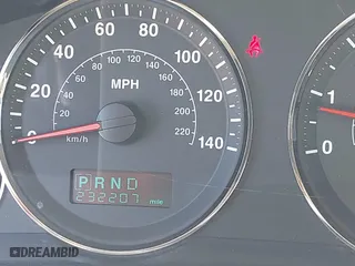 2006 Jeep Grand Cherokee Limited with VIN 1J8HR58226C180268, listed as a IAAI auction lot 42065135 with 232,207 mi miles. Bid and sale history available at carsss.com. Image 7.