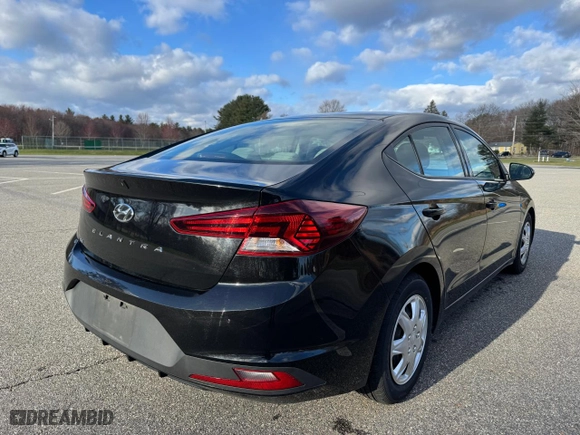 2019 Hyundai Elantra SE with VIN 5NPD74LF2KH455748, listed as a Copart auction lot 52641685 with 103,097 mi miles and Clean Title. Bid and sale history available at carsss.com. Image 4.