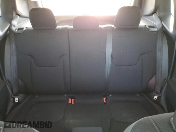 2018 Jeep Renegade Latitude with VIN ZACCJABB4JPJ46537, listed as a Copart auction lot 53843355 with 69,536 mi miles and Salvage title. Bid and sale history available at DreamBid. Image 10.