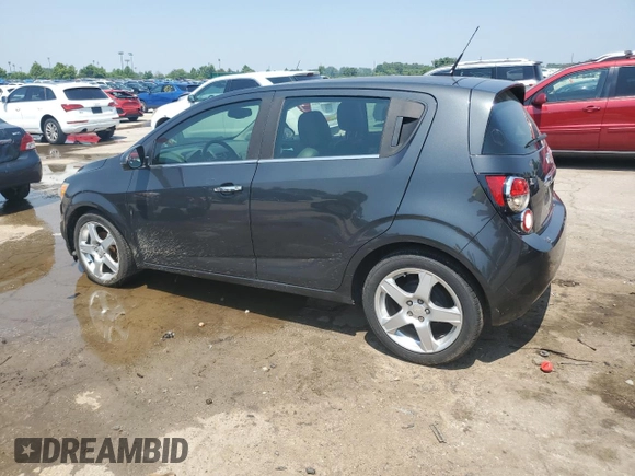 2014 Chevrolet Sonic LTZ z VIN 1G1JE6SB5E4241777, wystawiony jako Copart lot #60117705 z przebiegiem 139 287 mil mil oraz Czysty tytuł • Clean title. Historia ofert i sprzedaży dostępna na DreamBid. Obrazek 2.