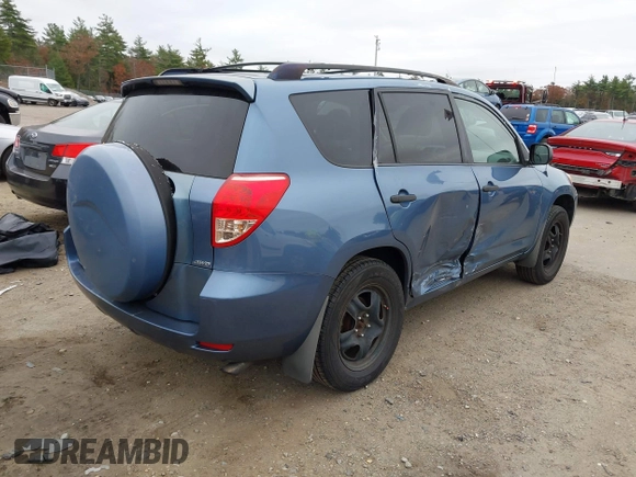 2007 Toyota RAV4 with VIN JTMBK33V675027230, listed as a IAAI auction lot 40697729 with 288,662 mi miles. Bid and sale history available at carsss.com. Image 4.