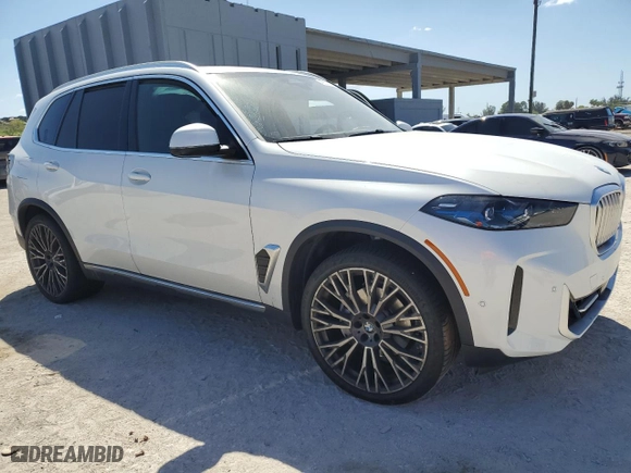 2024 BMW X5 sDrive40i with VIN 5UX13EU00R9S43348, listed as a Copart auction lot 49572065 with 0 mi miles and Salvage Title. Bid and sale history available at carsss.com. Image 4.