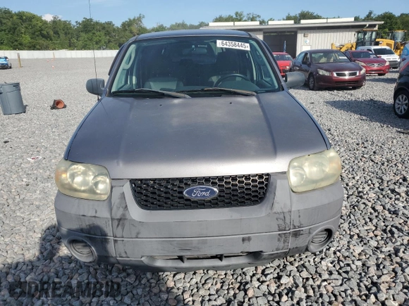 2007 Ford Escape XLS with VIN 1FMYU02Z77KA28665, listed as a Copart auction lot 64358445 with 67,350 mi miles and Clean title. Bid and sale history available at DreamBid. Image 5.