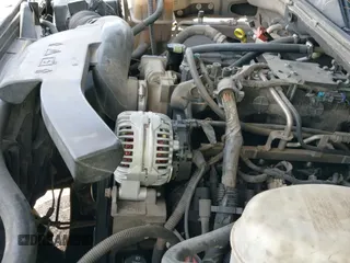 2005 Chevrolet Suburban LS с VIN 3GNEC16ZX5G140284, выставлен на аукционе IAAI как лот 42431121 с пробегом 320 910 миль миль и . История ставок и продаж доступна на DreamBid. Изображение 12.