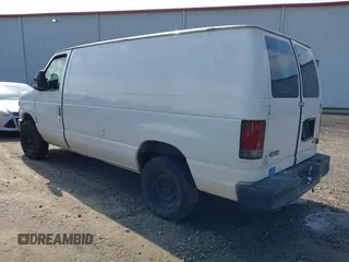 2008 Ford Econoline Cargo Commercial z VIN 1FTNE14W28DB60915, wystawiony jako IAAI lot #42262551 z przebiegiem 411 090 mil mil oraz . Historia ofert i sprzedaży dostępna na DreamBid. Obrazek 3.