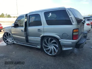 2002 GMC Yukon SLT with VIN 1GKEC13Z32J291981, listed as a Copart auction lot 71718254 with 0 mi miles and Salvage Title. Bid and sale history available at carsss.com. Image 2.