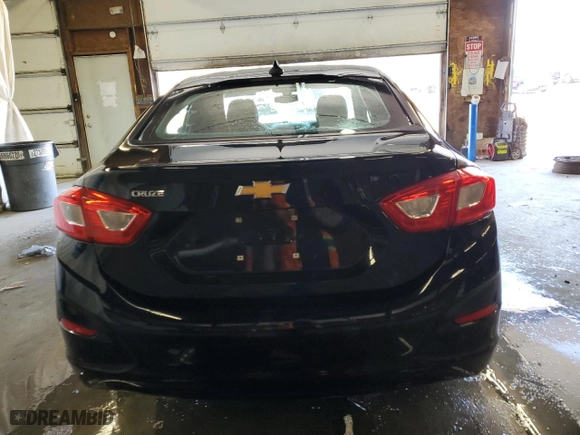 2017 Chevrolet Cruze LS with VIN 1G1BC5SM7H7131435, listed as a Copart auction lot 53257565 with 58,217 mi miles and Salvage Title. Bid and sale history available at carsss.com. Image 6.