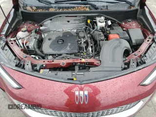 2024 Buick Encore GX Avenir z VIN KL4AMFSL2RB005604, wystawiony jako Copart lot #47529285 z przebiegiem 8 032 mil mil oraz Szkoda całkowita • Salvage title. Historia ofert i sprzedaży dostępna na DreamBid. Obrazek 11.