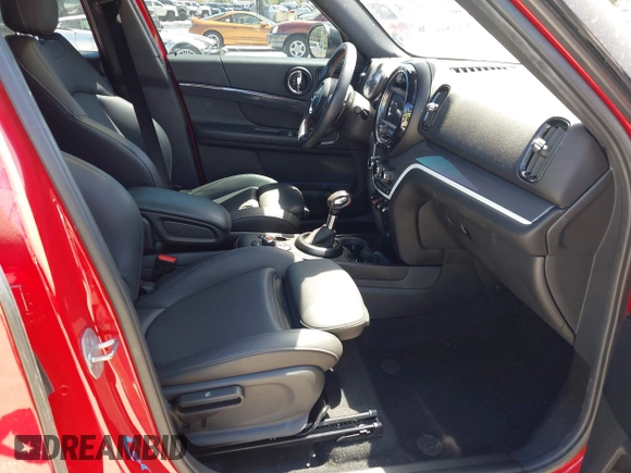 2019 MINI Countryman Cooper S with VIN WMZYT3C55K3E97750, listed as a IAAI auction lot 41844596 with 34,871 mi miles and . Bid and sale history available at DreamBid. Image 5.