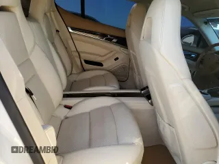2010 Porsche Panamera S z VIN WP0AB2A77AL062842, wystawiony jako Copart lot #52583415 z przebiegiem 47 094 mil mil oraz Szkoda całkowita • Salvage title. Historia ofert i sprzedaży dostępna na DreamBid. Obrazek 10.