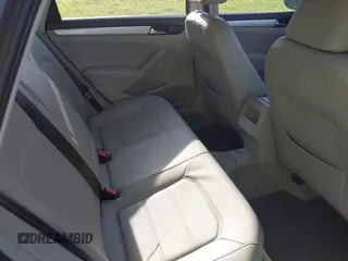 2012 Volkswagen Passat SE с VIN 1VWBH7A31CC060209, выставлен на аукционе IAAI как лот 42300402 с пробегом 92 024 миль миль и . История ставок и продаж доступна на DreamBid. Изображение 8.