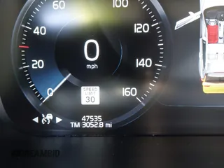 2019 Volvo XC60 Momentum z VIN LYV102RK4KB237679, wystawiony jako IAAI lot #41329763 z przebiegiem 47 535 mil mil oraz . Historia ofert i sprzedaży dostępna na DreamBid. Obrazek 16.