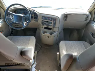 2000 Chevrolet Astro with VIN 1GNEL19W7YB178585, listed as a Copart auction lot 72480374 with 135,773 mi miles and Clean Title. Bid and sale history available at carsss.com. Image 8.