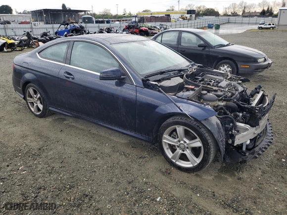 2015 Mercedes-Benz C-Class C 250 with VIN WDDGJ4HB3FG385116, listed as a Copart auction lot 47778355 with 91,566 mi miles and Salvage Title. Bid and sale history available at carsss.com. Image 4.