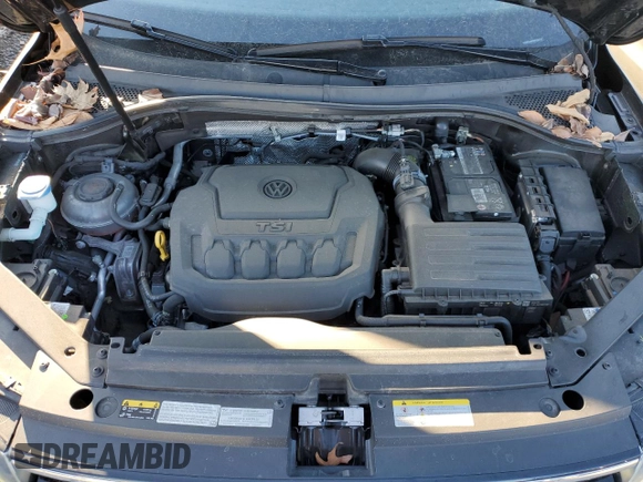 2022 Volkswagen Tiguan SE R-Line Black with VIN 3VV8B7AX0NM005870, listed as a Copart auction lot 88676735 with 40,428 mi miles and Salvage Title. Bid and sale history available at DreamBid. Image 12.