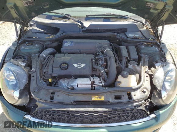 2013 MINI Convertible S с VIN WMWZP3C52DT705167, выставлен на аукционе Copart как лот 58661395 с пробегом 93 205 миль миль и Чистый • Clean title. История ставок и продаж доступна на DreamBid. Изображение 11.