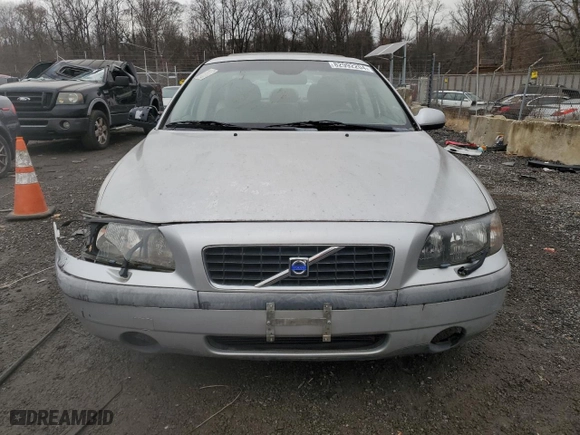 2003 Volvo S60 2.4L with VIN YV1RS61T132265042, listed as a Copart auction lot 82992204 with 0 mi miles and Salvage Title. Bid and sale history available at carsss.com. Image 5.