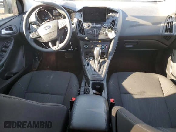 2016 Ford Focus SE z VIN 1FADP3F2XGL399943, wystawiony jako Copart lot #46472415 z przebiegiem 70 047 mil mil oraz Szkoda całkowita • Salvage title. Historia ofert i sprzedaży dostępna na DreamBid. Obrazek 8.
