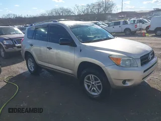 2007 Toyota RAV4 with VIN JTMZD33V376037863, listed as a IAAI auction lot 41678656 with 197,911 mi miles. Bid and sale history available at carsss.com. Image 1.