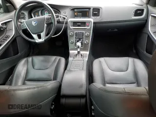 2015 Volvo V60 with VIN YV1612SB5F1186312, listed as a Copart auction lot 58552405 with 77,610 mi miles and Salvage title. Bid and sale history available at DreamBid. Image 8.